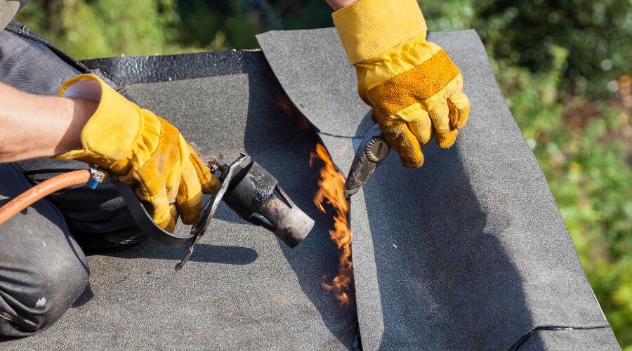 Professional gutter cleaning in Carroll, IA